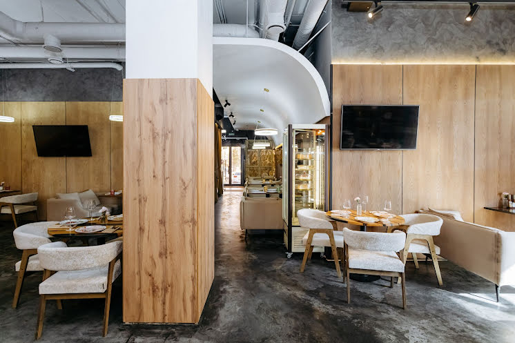 Основной зал в «Lianel» фотография №14