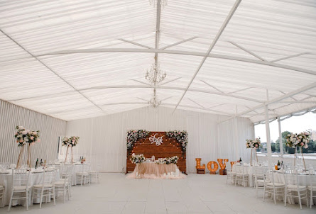 Веранда Small River в Зал Emily