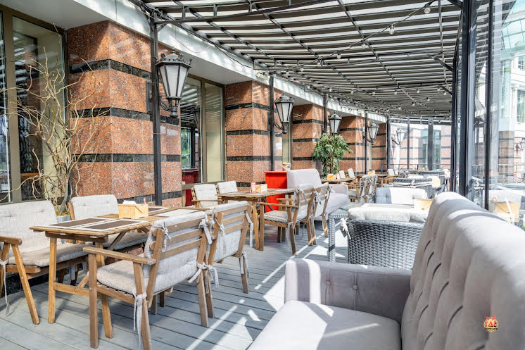 Основной зал  в «Жаровня» фотография №14