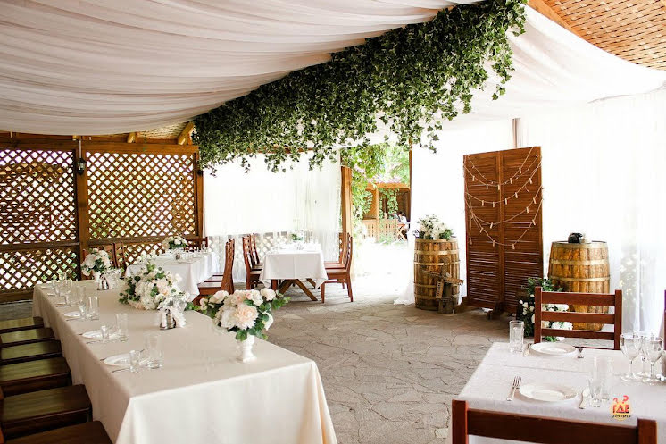 Летняя терраса в «Мельница» фотография №2