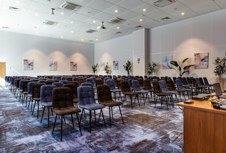 Большой конференц-зал в Переговорная комната