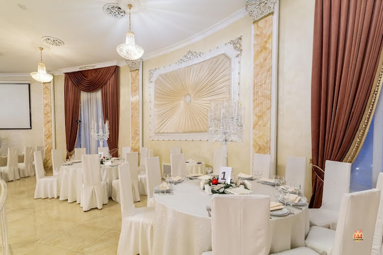 Большой банкетный зал в «Колизей Холл» фотография №6