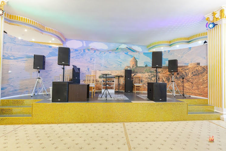 Основной зал в «Шарль Азнавур Фазенда» фотография №5