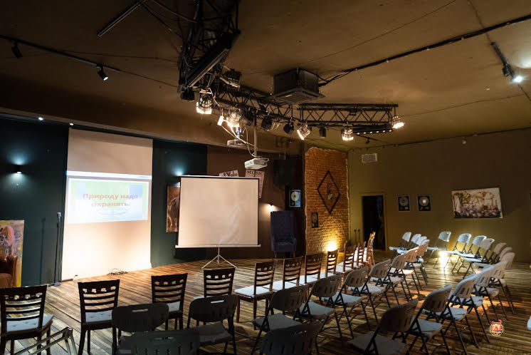 Большой зал в «Арт-Пространство «Артист»» фотография №13