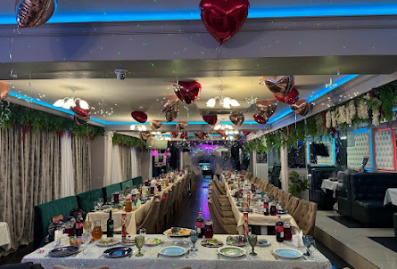 Основной зал в Летняя веранда