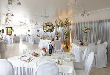 Зал «Летний» в Зал «Стеклянный»