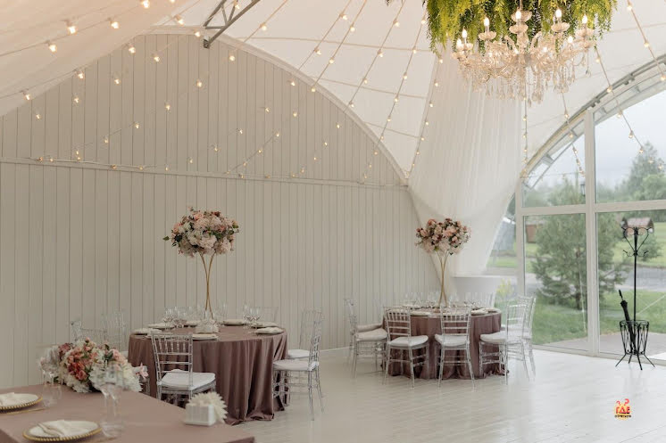 Шатер у озера в «Гребнево» фотография №8