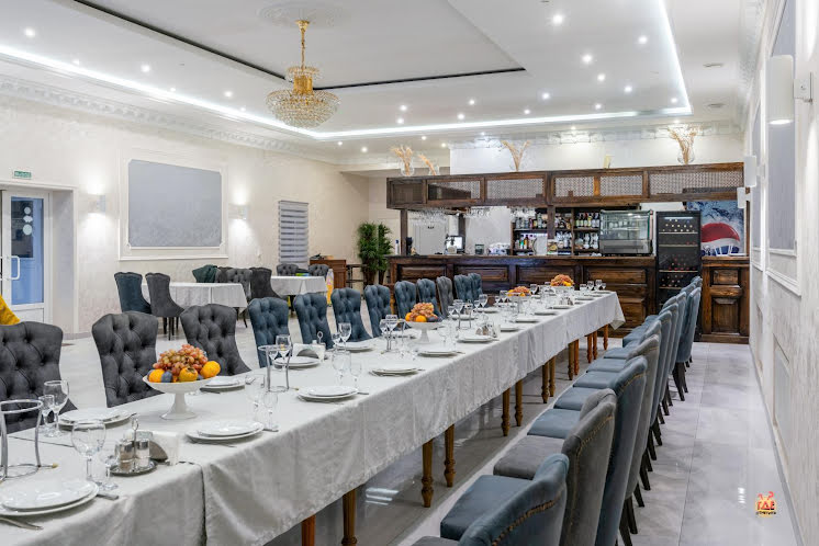 Зал ресторана  в «Зеленая роща» фотография №3