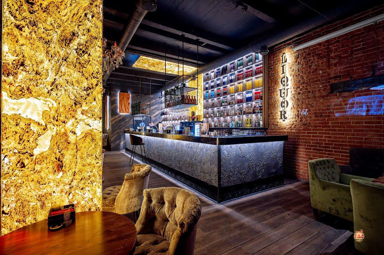 Основной зал  в «LIQUOR» фотография №12