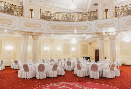 Зал "Центральный" в Зал "Вип"