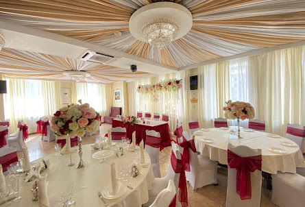 Большой зал в Караоке-зал