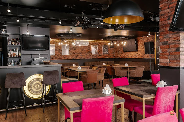 Зал «Грэмми» в «Академия Караоке на Ширямова» фотография №9