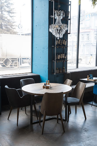 Большой зал в «Filimonov bistro» фотография №5