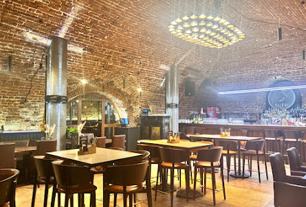 Барный зал  в Тихий зал 