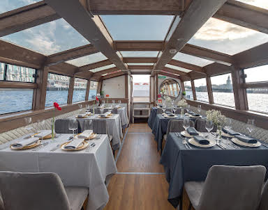 Выпускной в Теплоход "Антверпен"