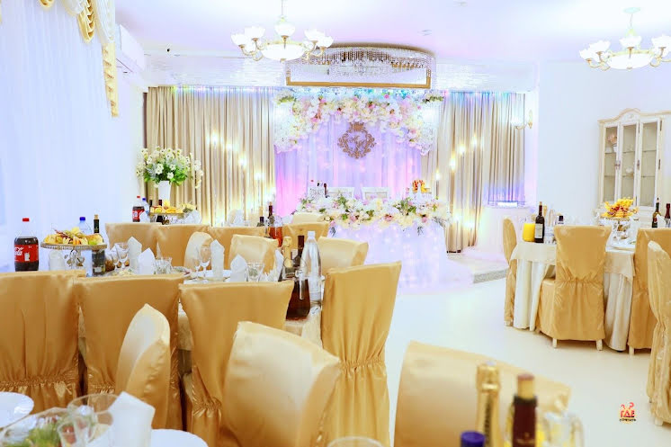 Большой банкетный зал в «Скатерть Самобранка» фотография №2