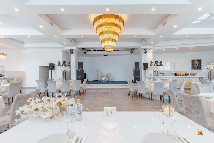 Банкетный зал в «Sky-Village» фотография №3