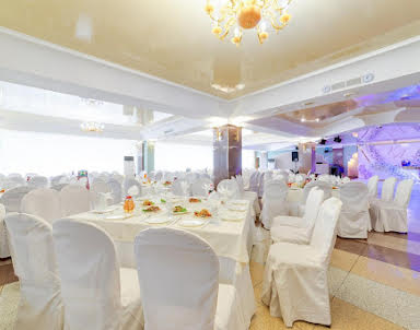  ресторан Амакс