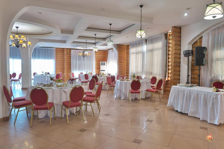 Банкетный зал в «Семигорье» фотография №10