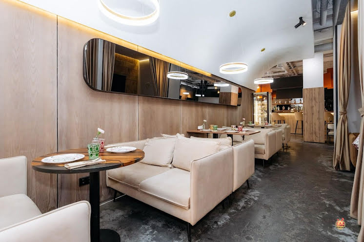 Основной зал в «Lianel» фотография №2