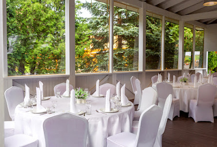 Веранда «Форрест Холл» в Шатер Sky