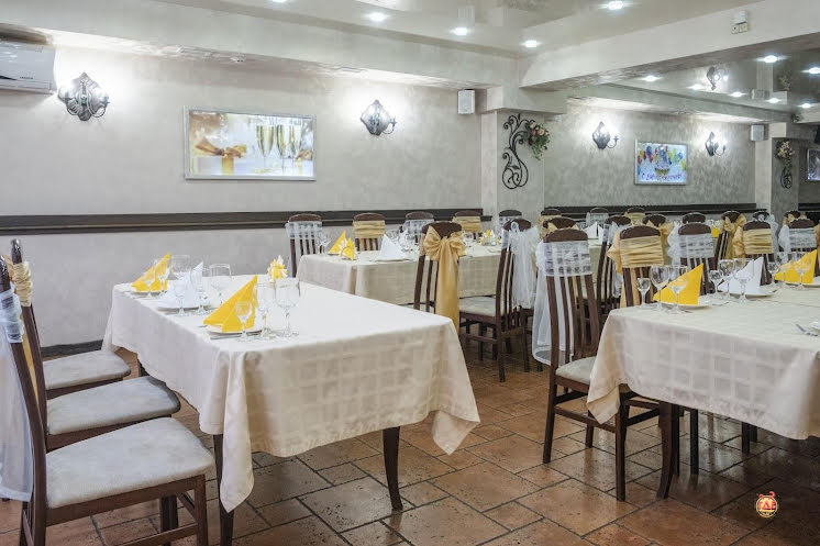 Основной зал в «Таверна «Колесо»» фотография №5