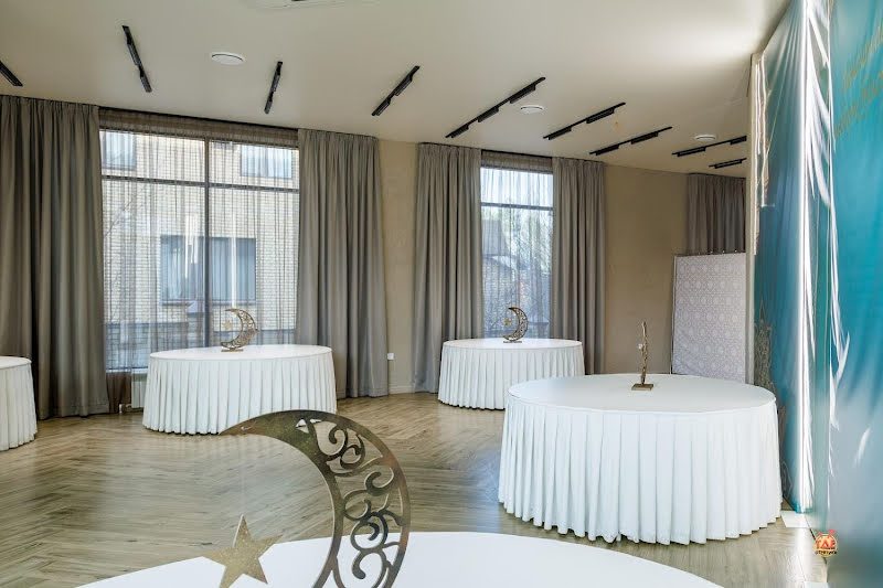 Эмиз фотография №10