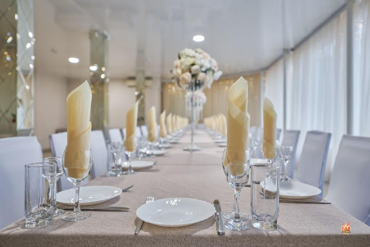 Нижний зал  в «Белая стрекоза» фотография №7