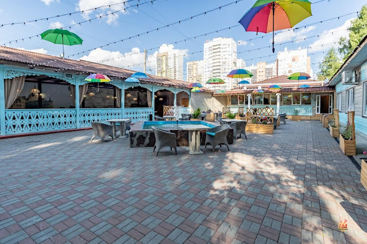 Открытая летняя веранда в «Генацвале на Краснопольском» фотография №6