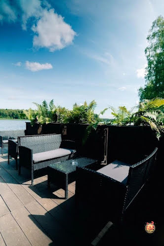 Сфера с баром у воды в «Онегин» фотография №3