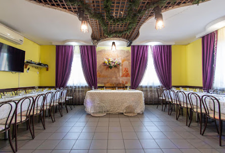 Коттедж с банкетным залом в Коттедж с банкетным залом