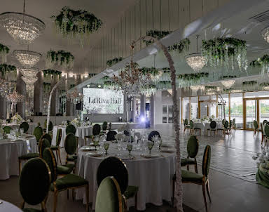  ресторан La Riva Hall