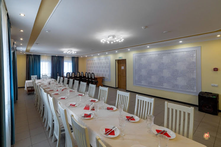 Основной зал  в «Neon» фотография №5