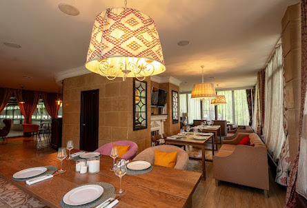 Малый зал  в Летняя веранда 