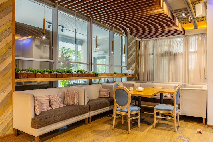 Большой зал  в «Щербет на Зорге» фотография №10