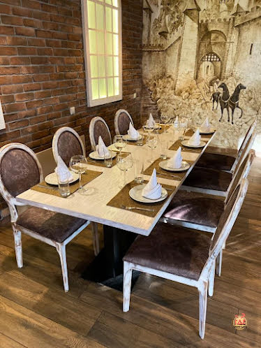 Основной зал в «Српска Кафана на Кубанской набережной» фотография №7