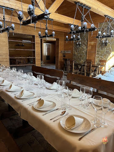 Трапезная в «У озера» фотография №1