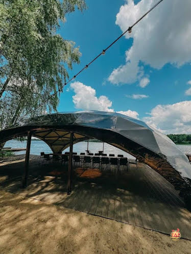 Сфера с баром у воды в «Онегин» фотография №2