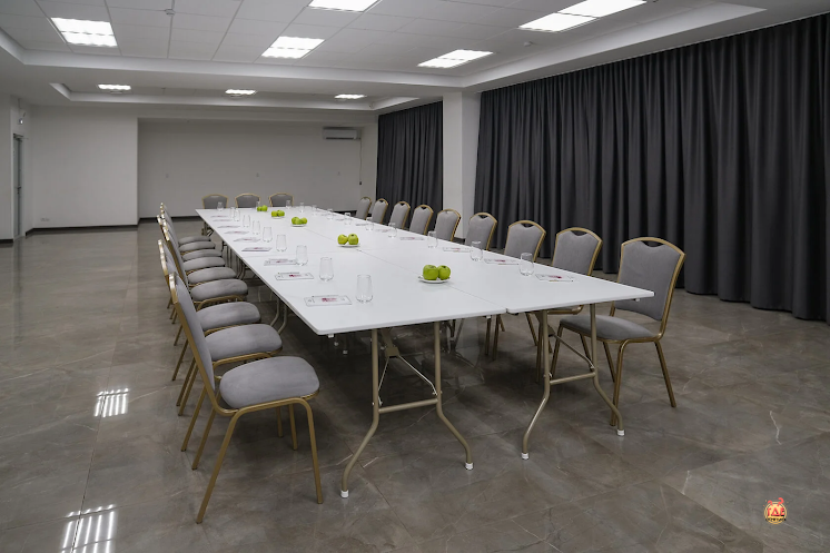 Большой  конференц-зал в «Олимпия» фотография №2