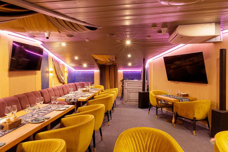 Семейный зал  в «Хинкали Хаус» фотография №4