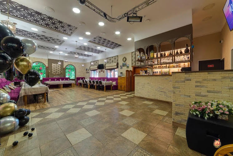 Основной зал в «Бакинский дворик» фотография №6