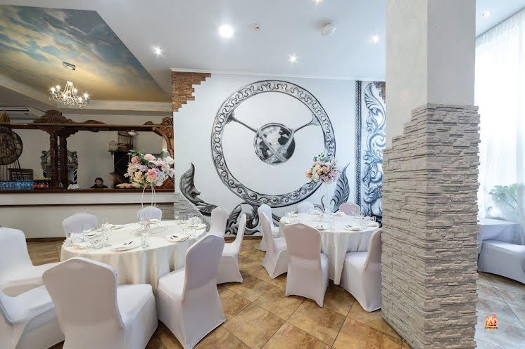 Главный зал в «Dolce» фотография №1