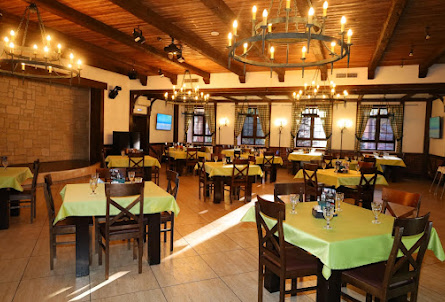 Основной зал ресторана  в Зал Соколиный