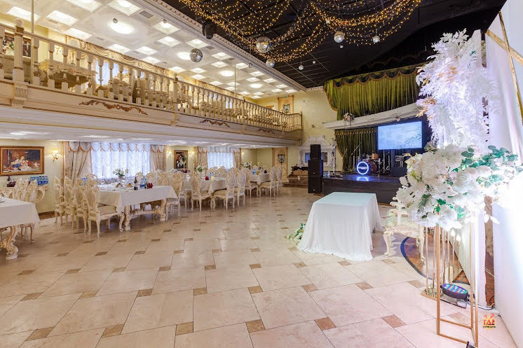 Основной зал ресторана  в «Сказка» фотография №3