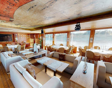  ресторан Yacht Event