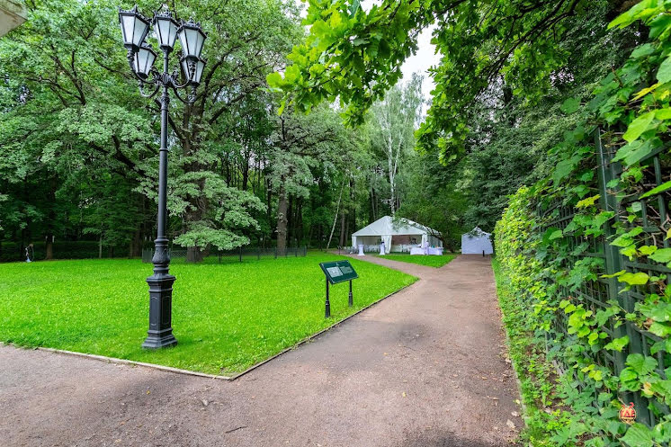 Шатёр за Голландским Домиком в «Усадьба Кусково» фотография №2