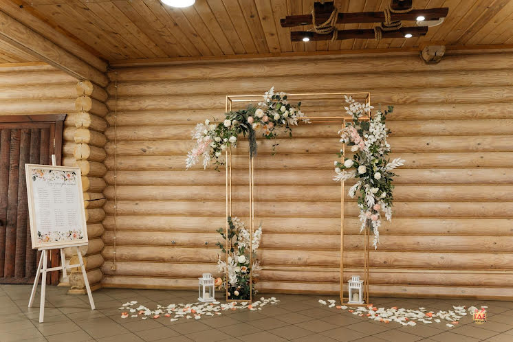 Большой банкетный зал в «Гремячево» фотография №14