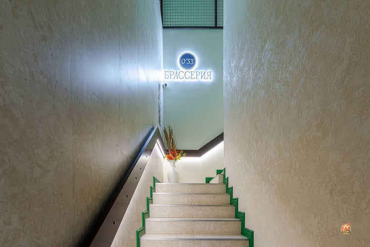 Основной зал в «Брассерия 0’33» фотография №3