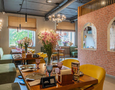  ресторан Галата на Просвещения