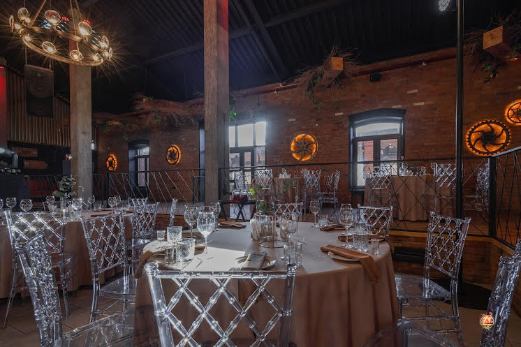 Основной зал  в «RE`конструкция» фотография №1